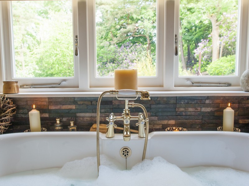 Quantock Hide bathroom - Boutique Retreats