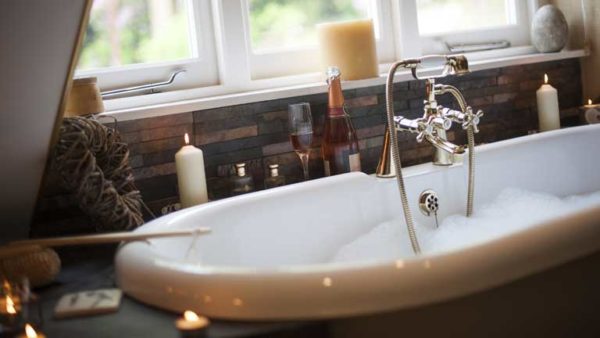 The Quantock Hide bathroom