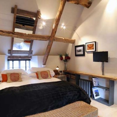 Boutique Retreats - Yarrow Cottage