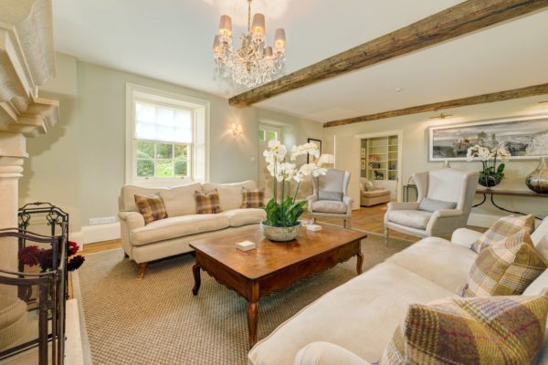 Week Farm living room