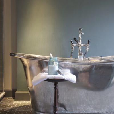 The Wheatsheaf Inn - luxury dog-friendly rooms in Gloucestershire