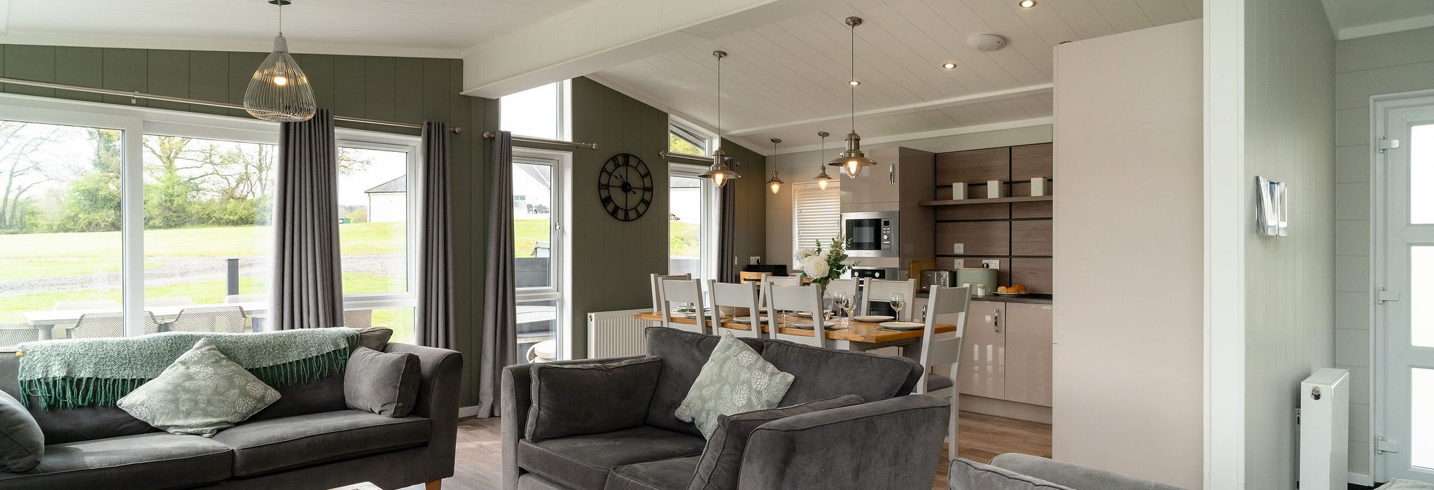 Kingslakes Holidays - dog friendly holidays in devon