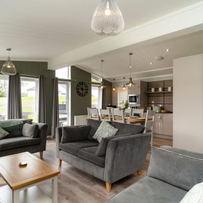 Kingslakes Holidays - dog friendly holidays in devon
