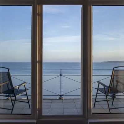 Balcony and sea view at Marsham Court Hotel